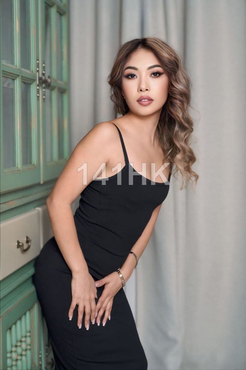 Ami — Tuen Mun 141HK portrait 19