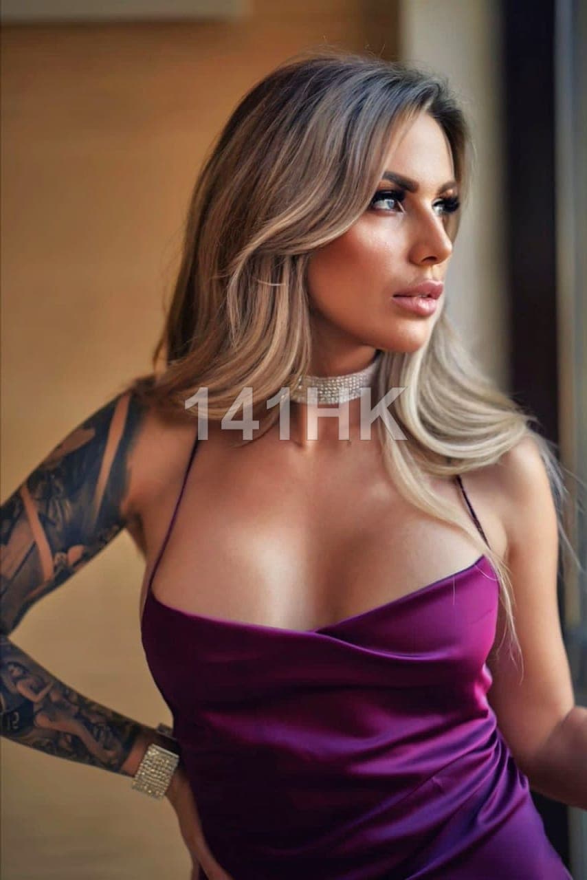 Ivy — Tsim Sha Tsui 141HK portrait 7