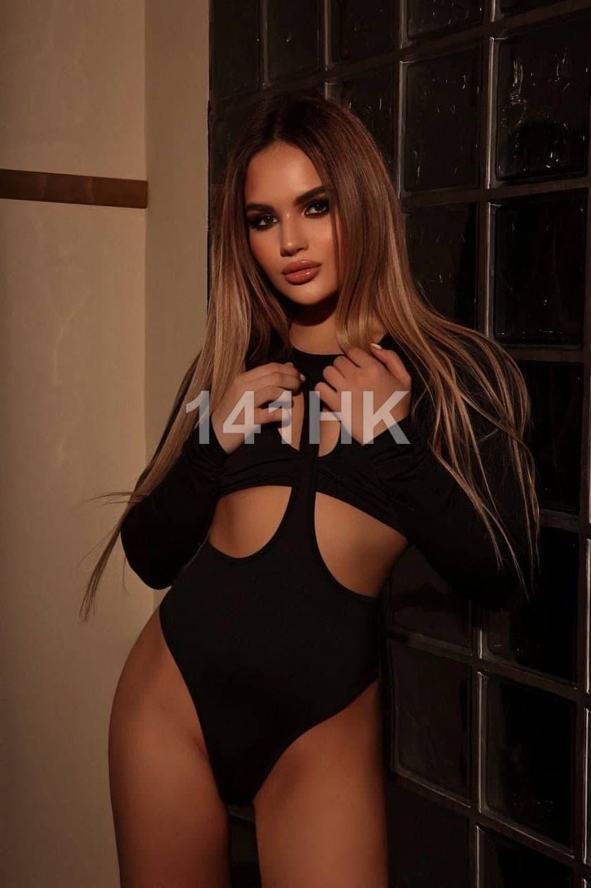 Lulu — Central 141HK portrait 4