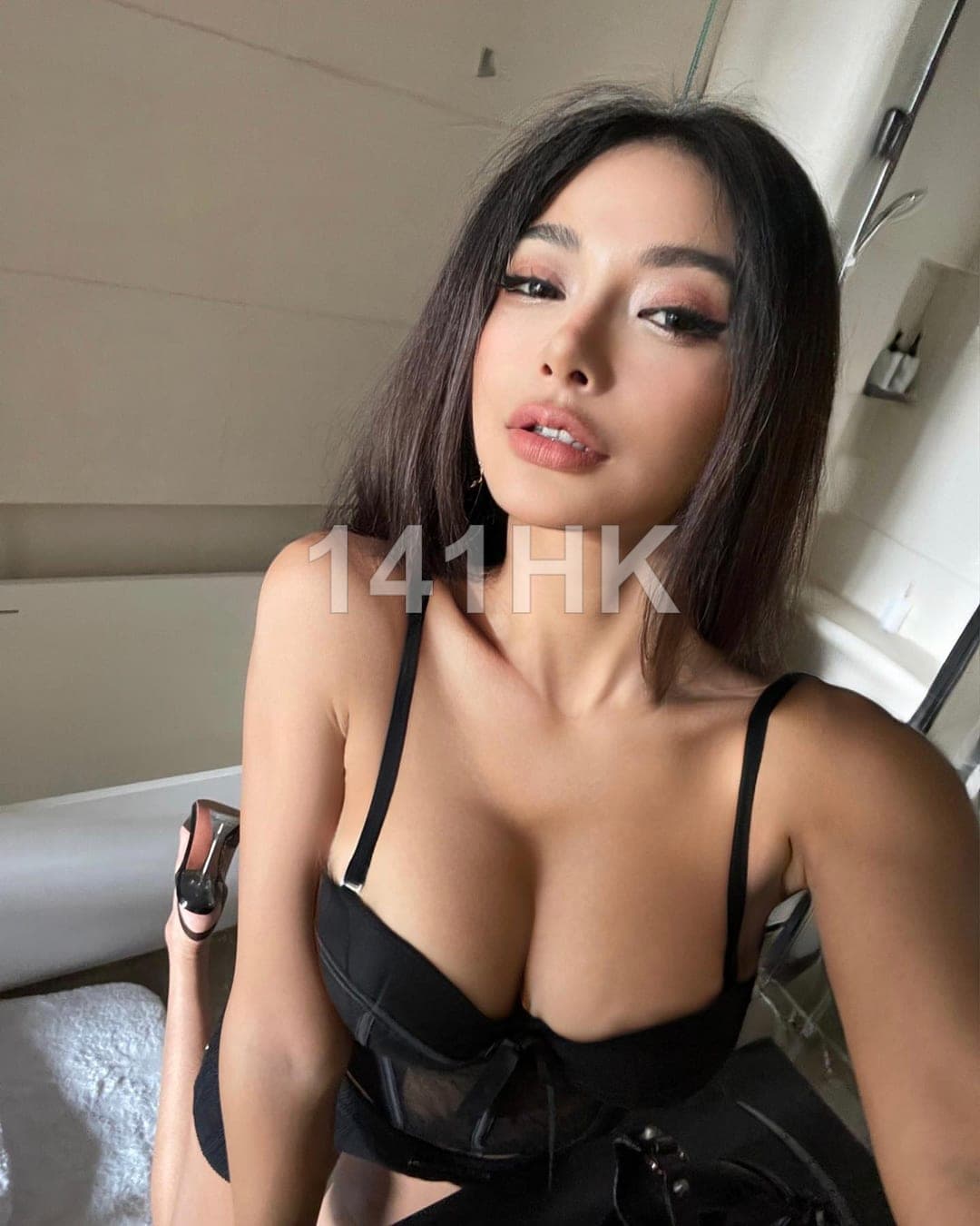 婉兒 — Central 141HK portrait 2