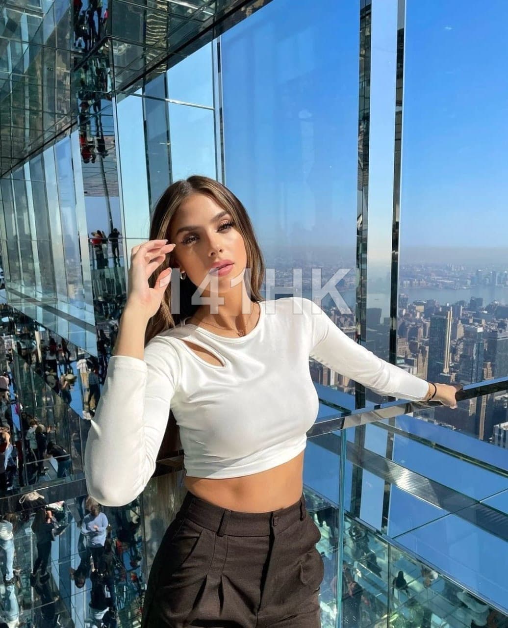Jenny — Central 141HK portrait 3