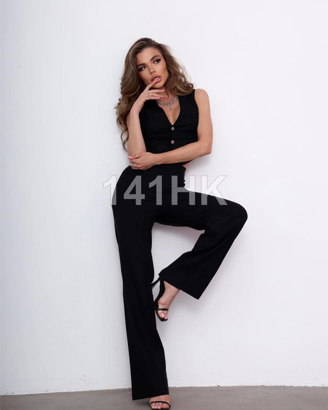 茜茜 — Central 141HK portrait 4