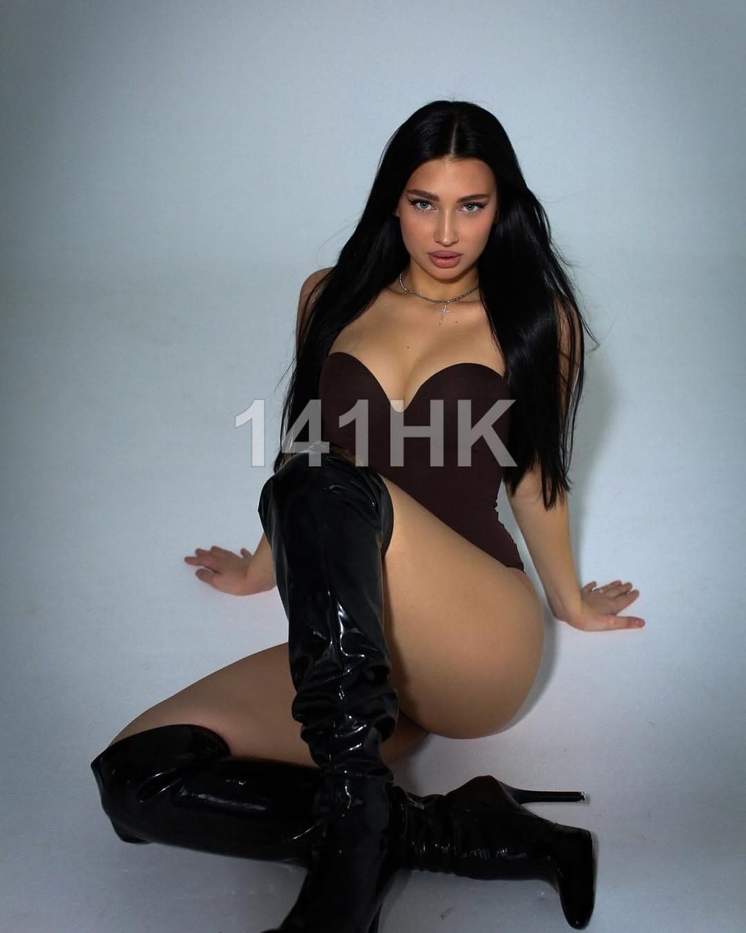 Vivian — Tsim Sha Tsui 141HK portrait 10