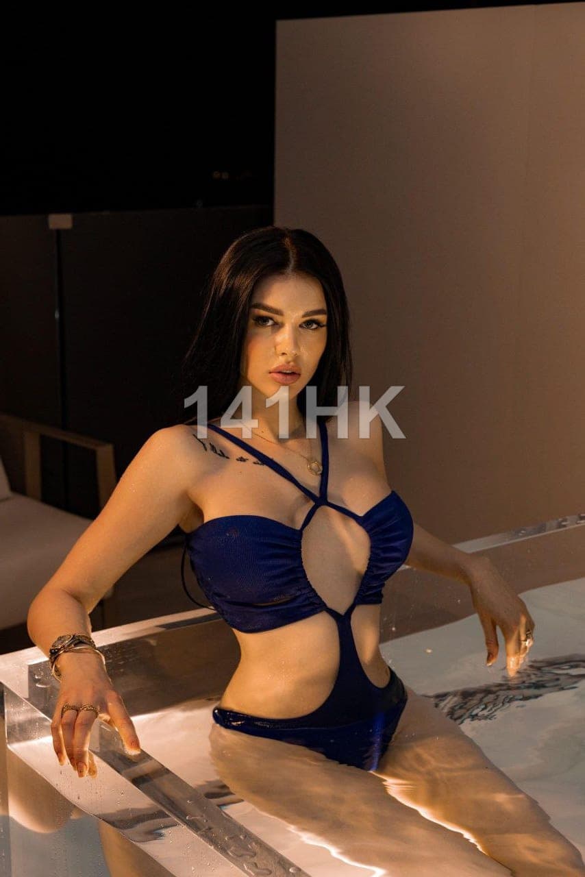 詠琪 — Wan Chai 141HK portrait 6