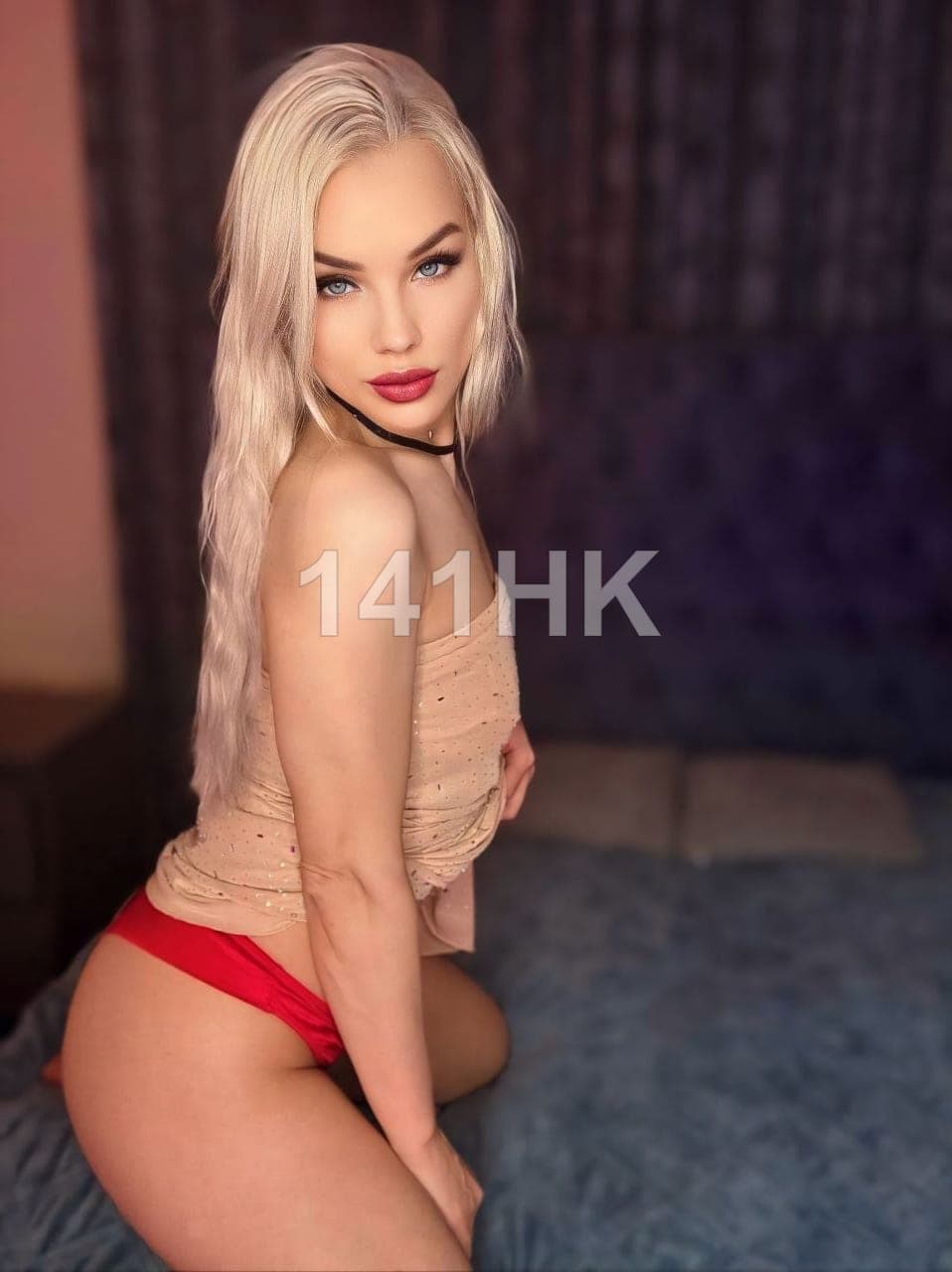 芷蕎 — Tsim Sha Tsui 141HK portrait 5