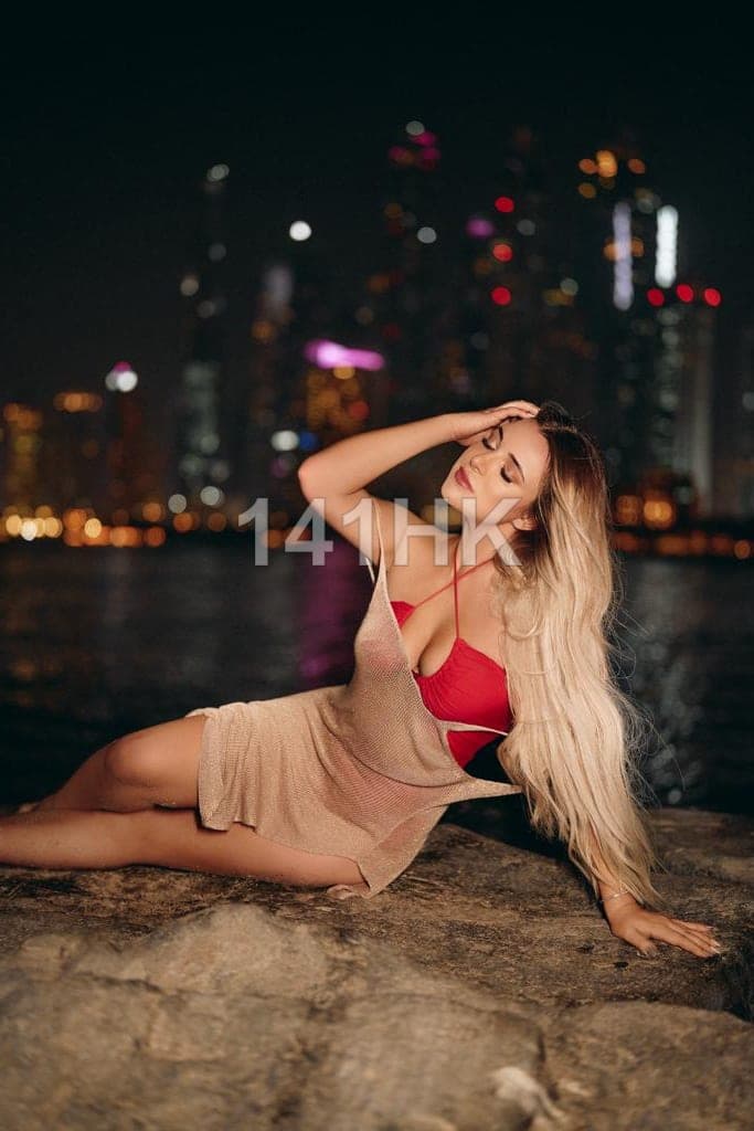 麗欣 — Kwun Tong 141HK portrait 6