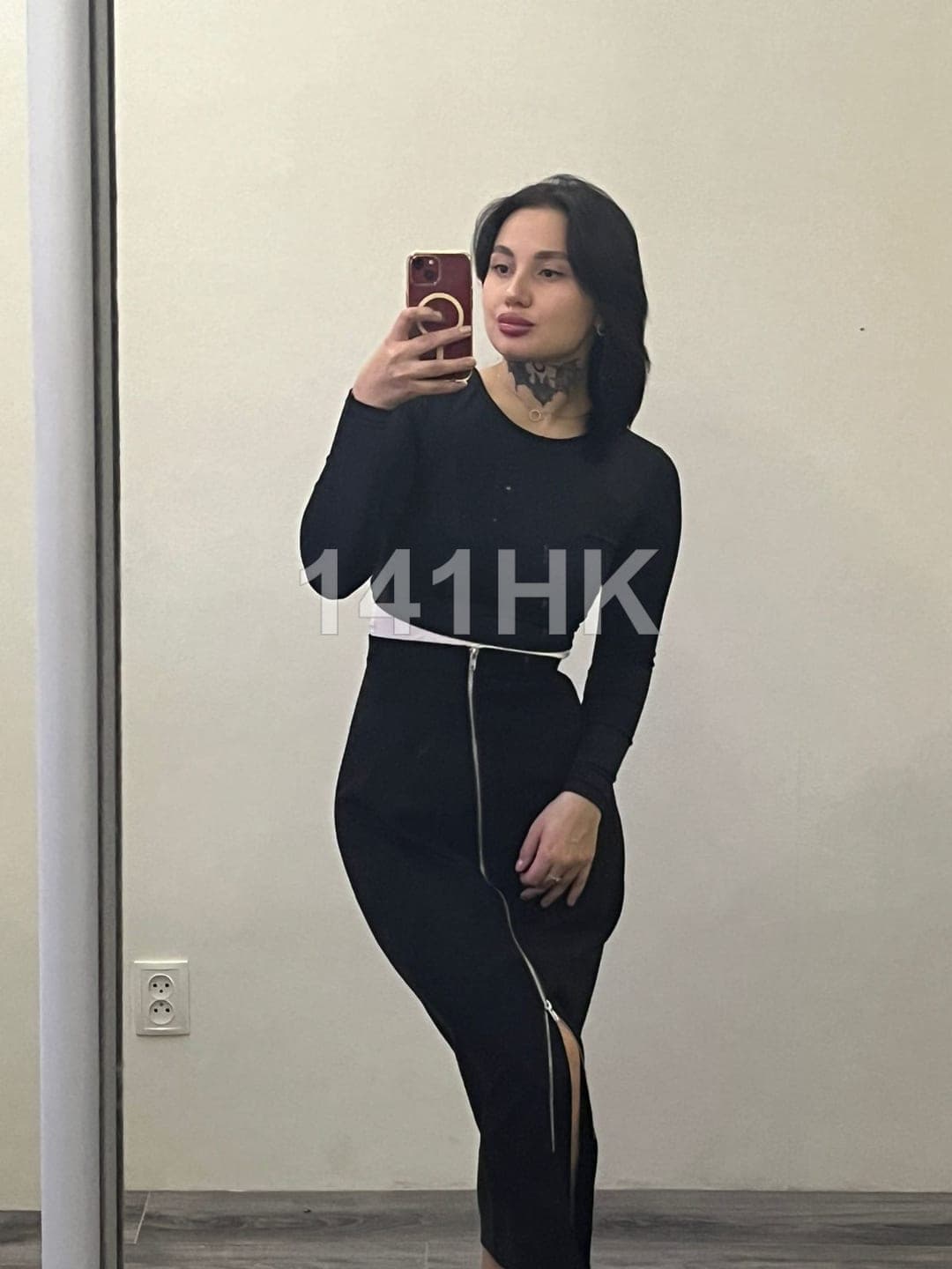 Vivian — Yau Tsim Mong 141HK portrait 1