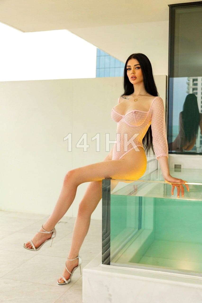 雅婷 — Wong Tai Sin 141HK portrait 6