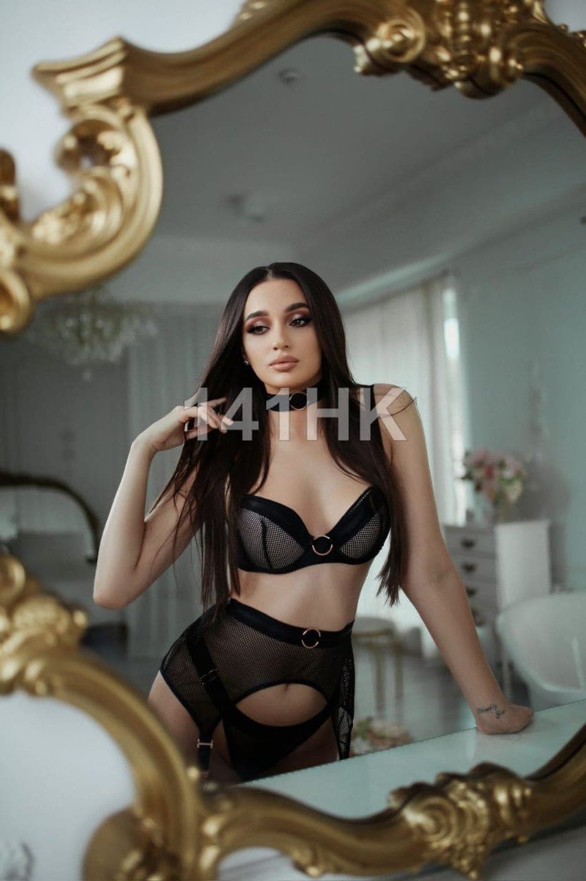 Momo — Wong Tai Sin 141HK portrait 2