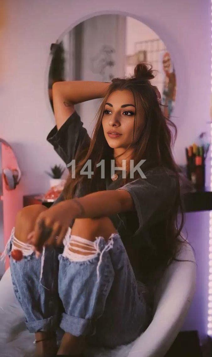 思琪 — Central 141HK portrait 1