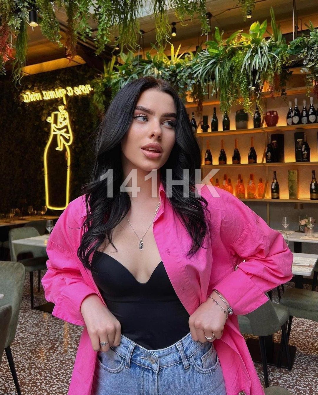 婉兒 — Tsim Sha Tsui 141HK portrait 3