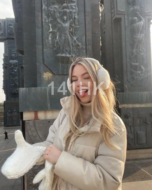 Mimi — Tsim Sha Tsui 141HK portrait 1