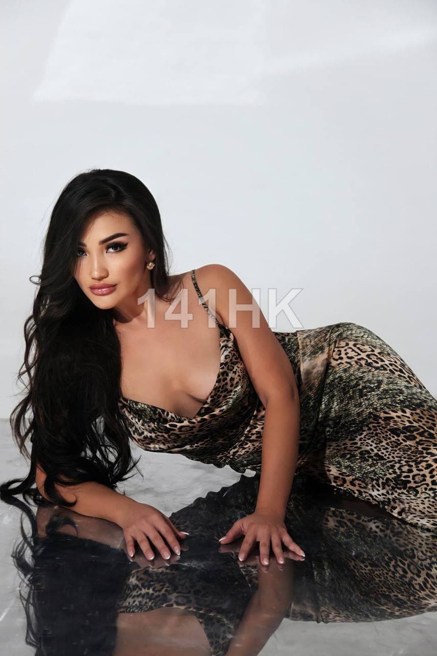 Rina — Kowloon City 141HK portrait 2