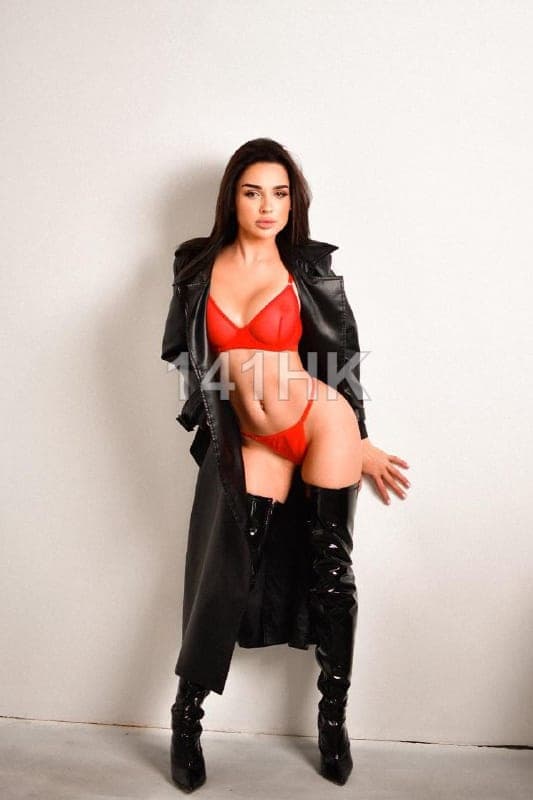 Jade — Sha Tin 141HK portrait 4