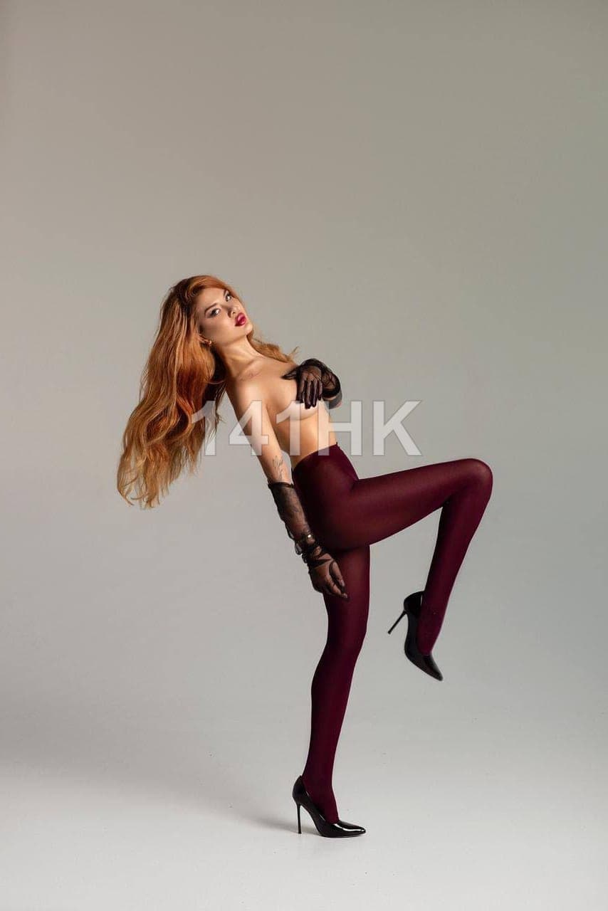 Vivian — Southern 141HK portrait 8
