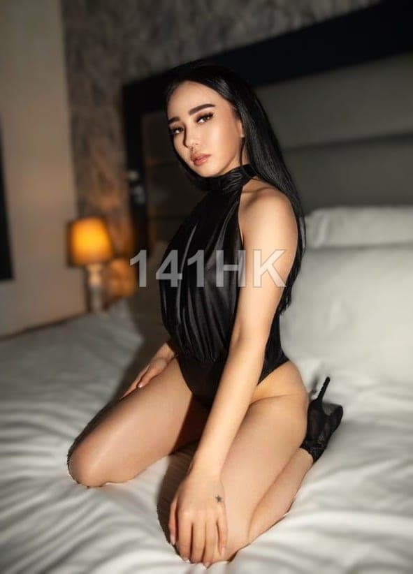 芷晴 — Wong Tai Sin 141HK portrait 3