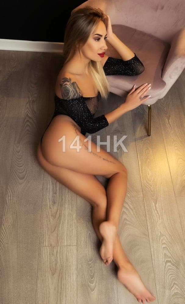 雅婷 — Central 141HK portrait 4