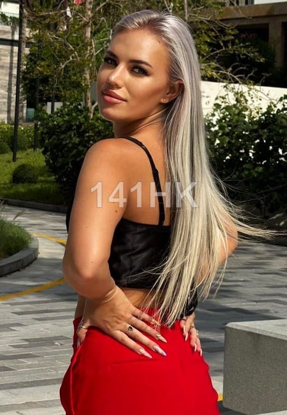 Sara — Causeway Bay 141HK portrait 7