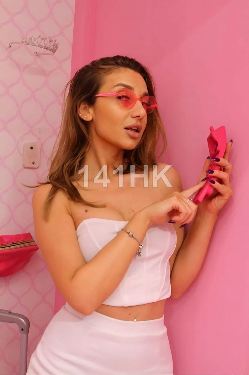 May — Mong Kok 141HK portrait 2