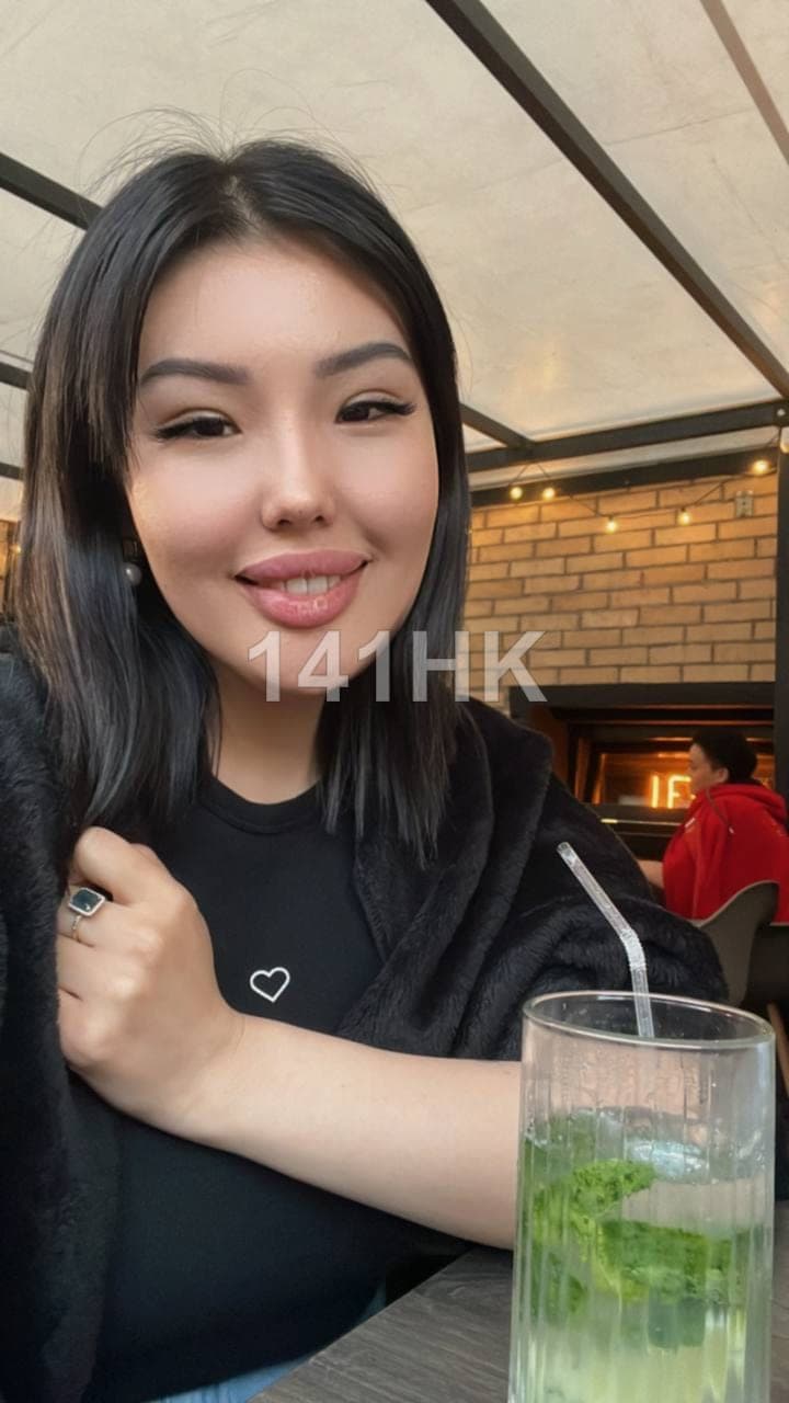 Lily — Sai Kung 141HK portrait 2
