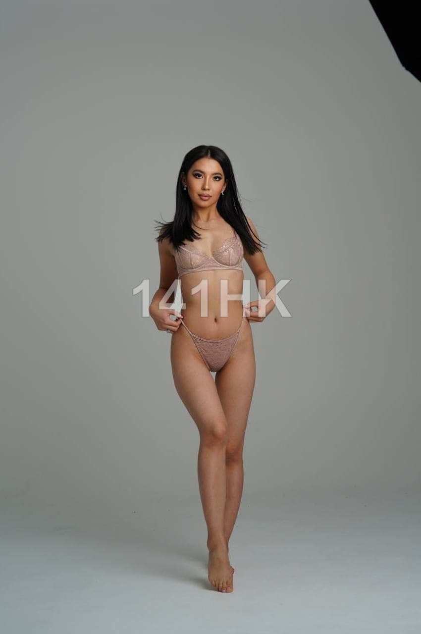 Hina — Sai Kung 141HK portrait 4
