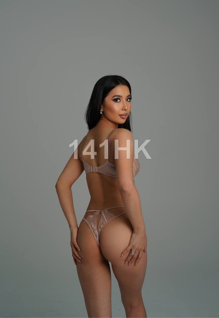 Hina — Sai Kung 141HK portrait 5