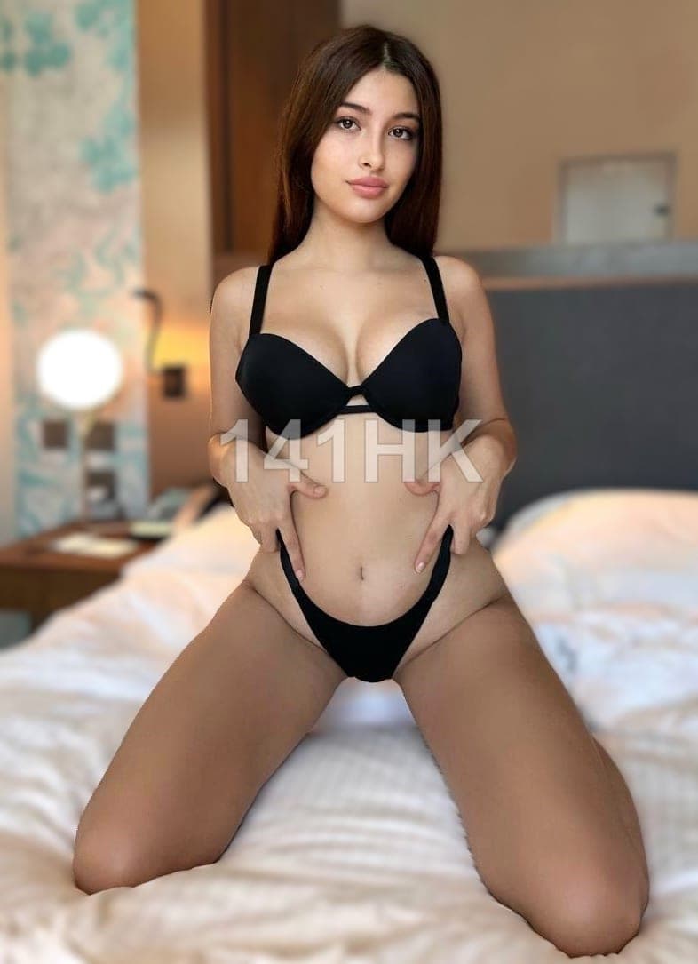 詩琳 — Sha Tin 141HK portrait 3