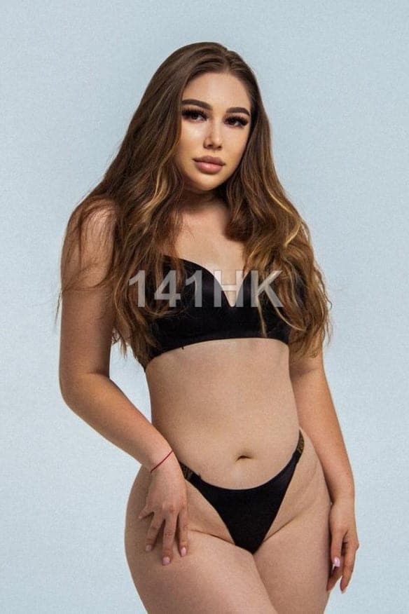 Mimi — Central 141HK portrait 4