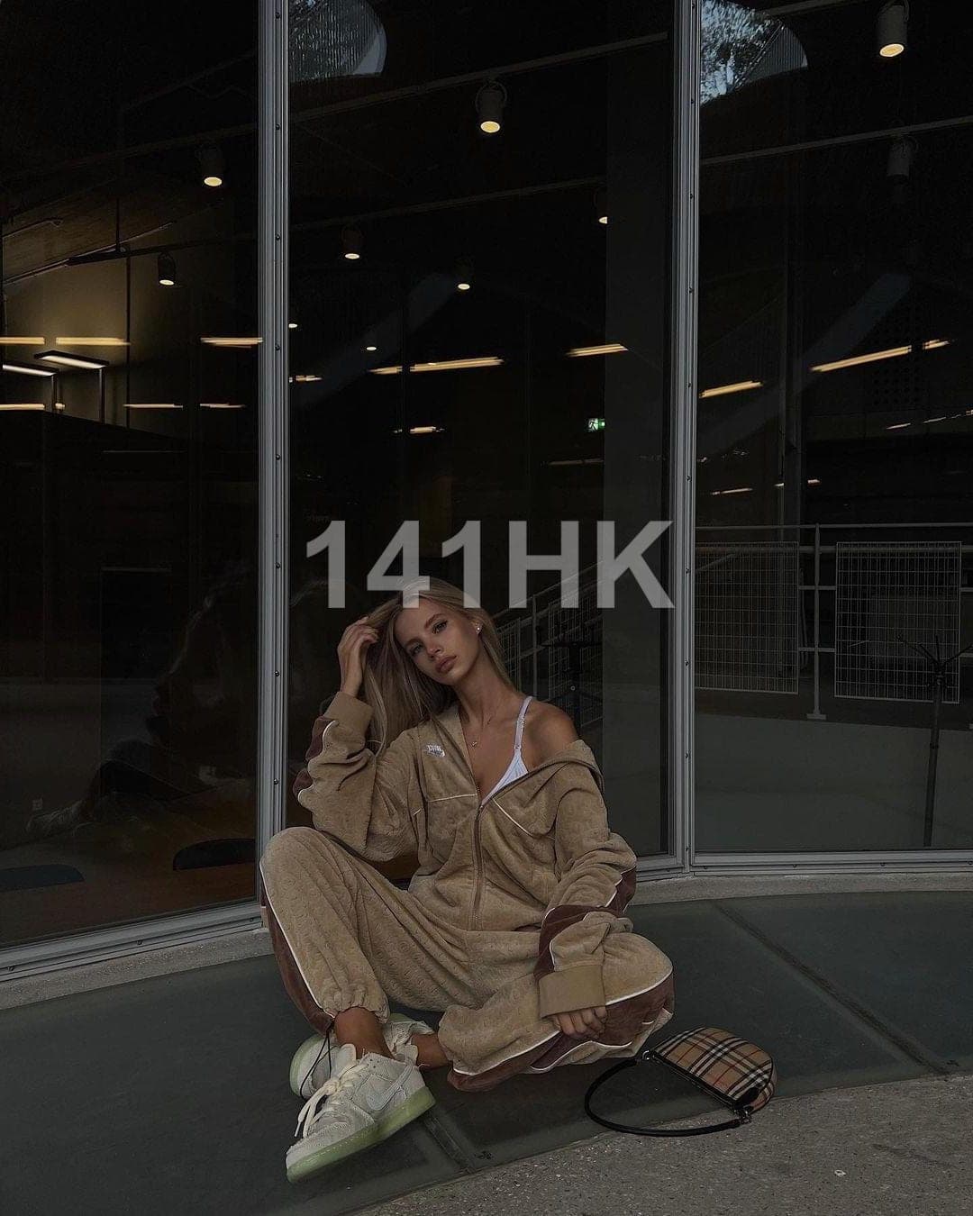 Tina — Tsim Sha Tsui 141HK portrait 3