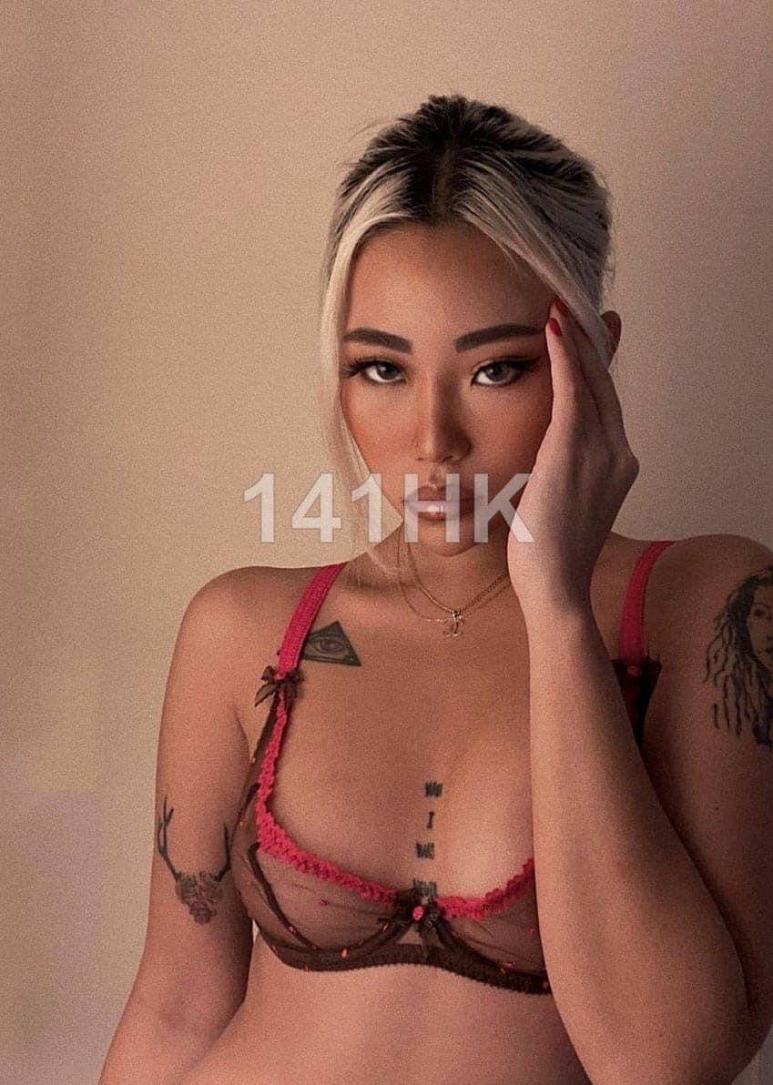 Sara — Causeway Bay 141HK portrait 6