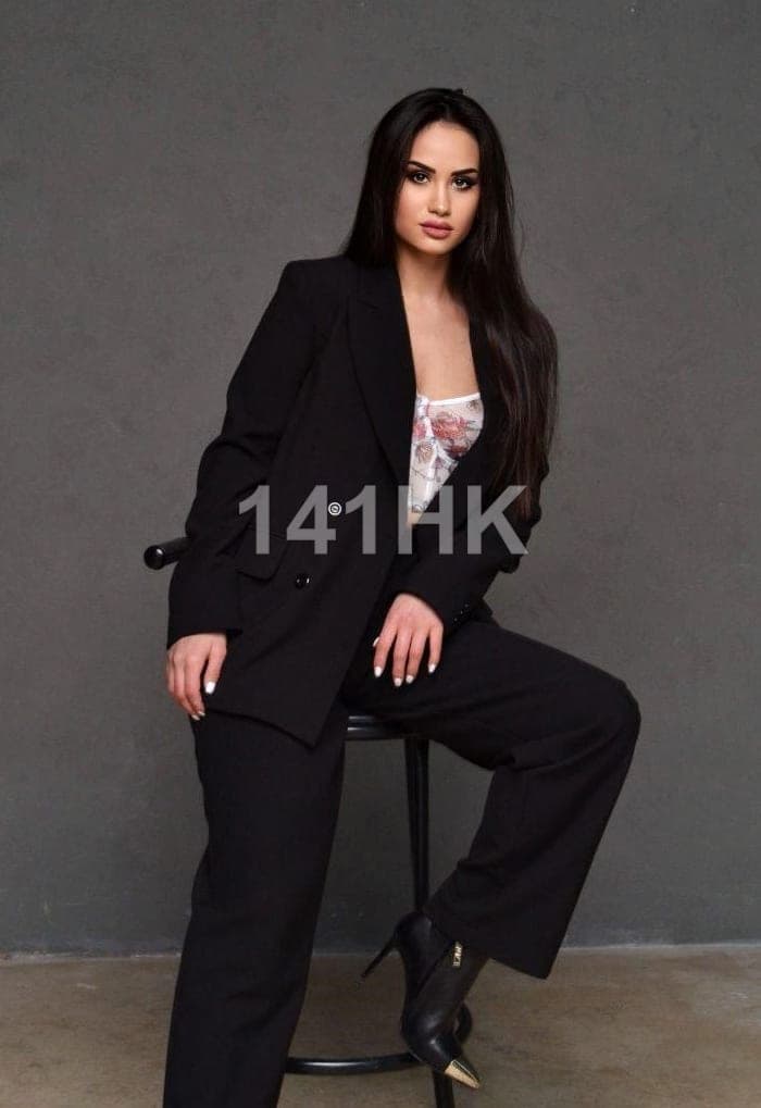 Jade — Yuen Long 141HK portrait 7