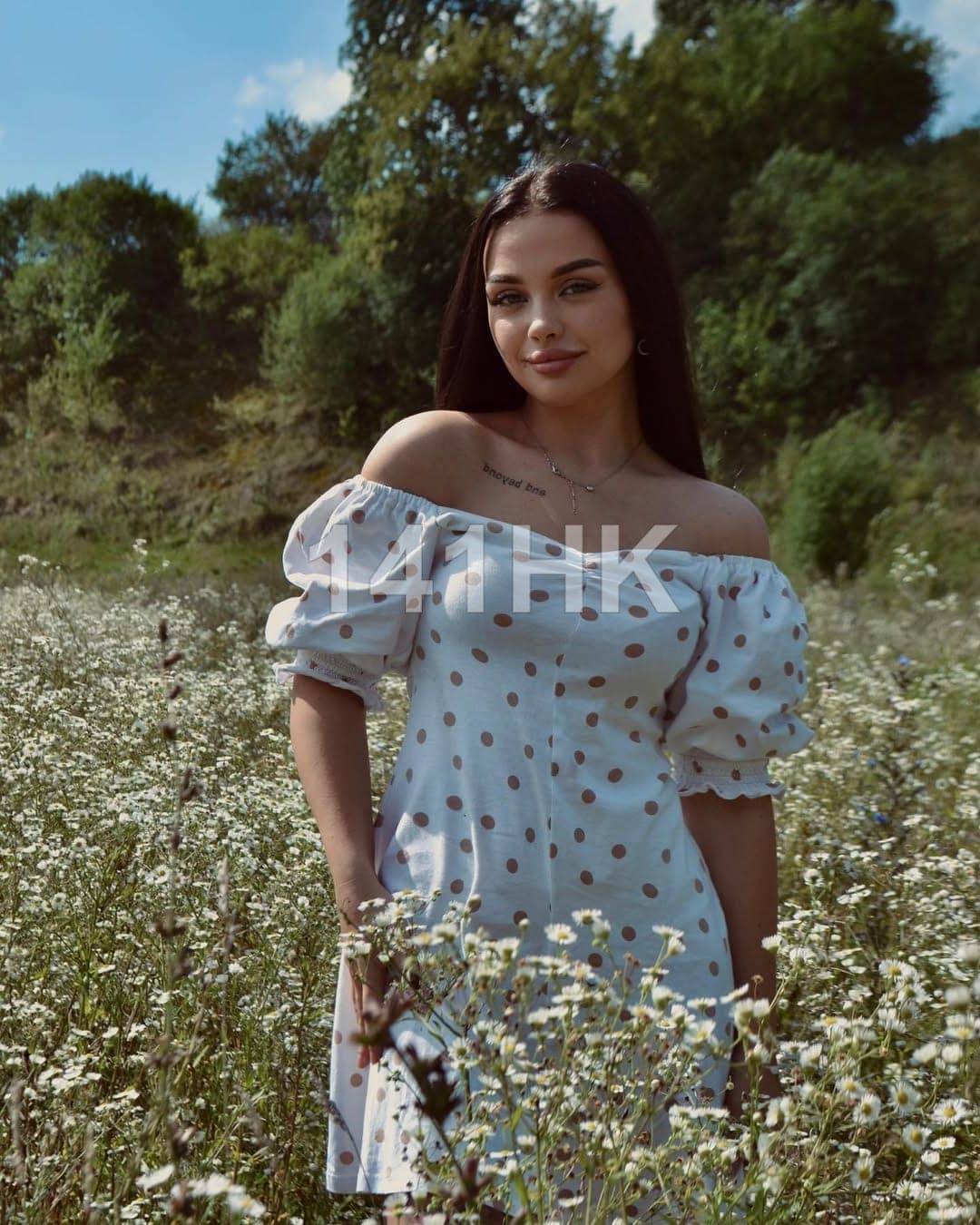 美寶 — Central 141HK portrait 6
