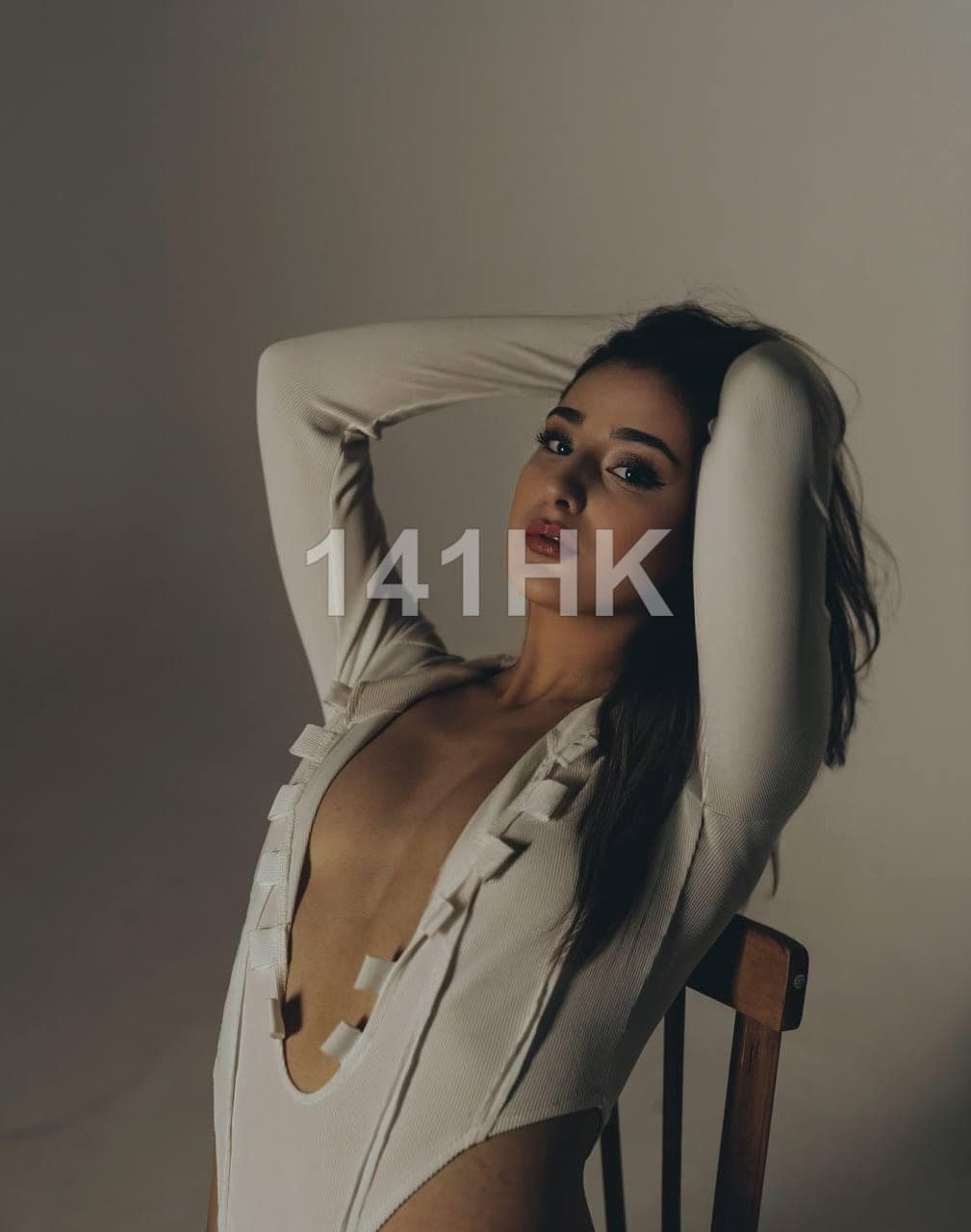 詠彤 — Tsim Sha Tsui 141HK portrait 4