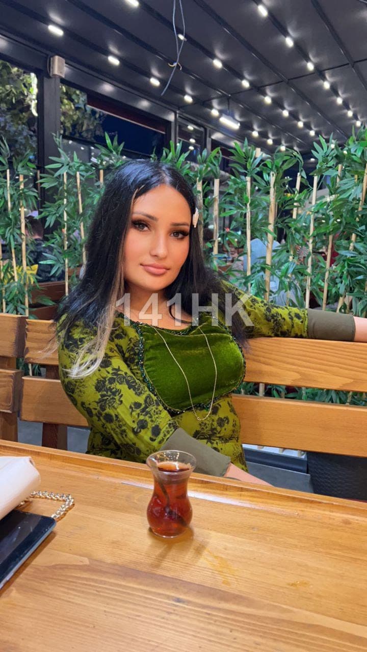 Vicky — Mong Kok 141HK portrait 5