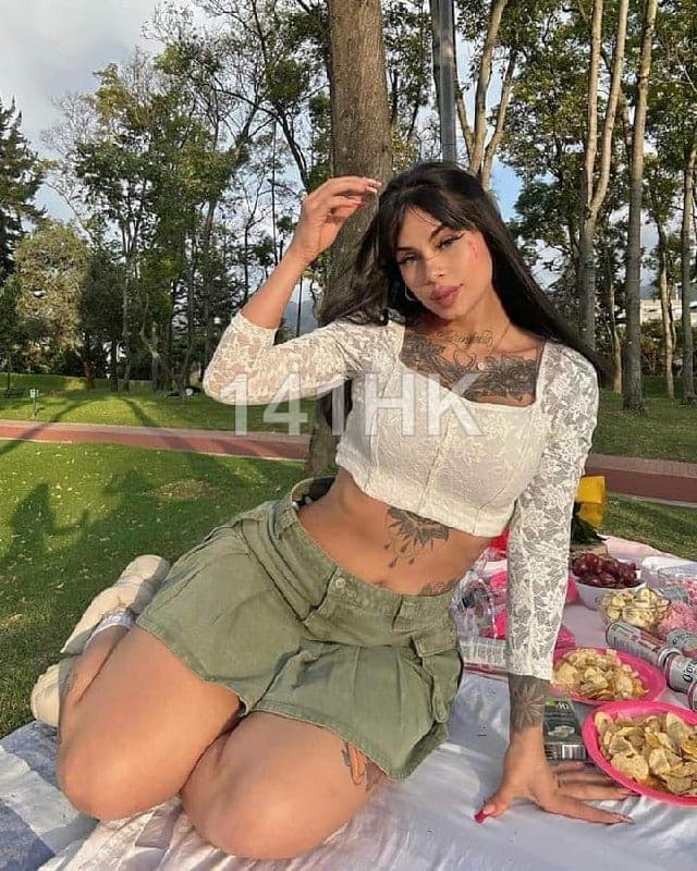 靜雯 — Yau Tsim Mong 141HK portrait 3
