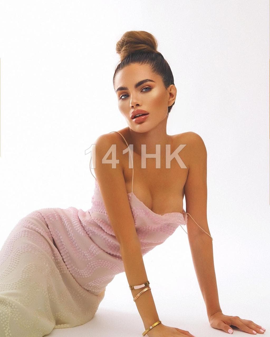 Mia — Causeway Bay 141HK portrait 1