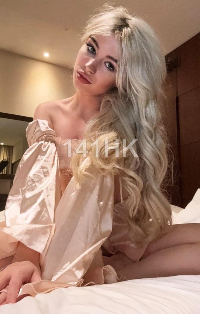 Bella — Sham Shui Po 141HK portrait 5