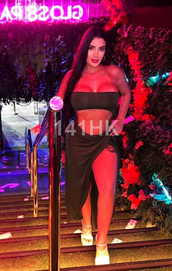韻兒 — Tsim Sha Tsui 141HK portrait 5