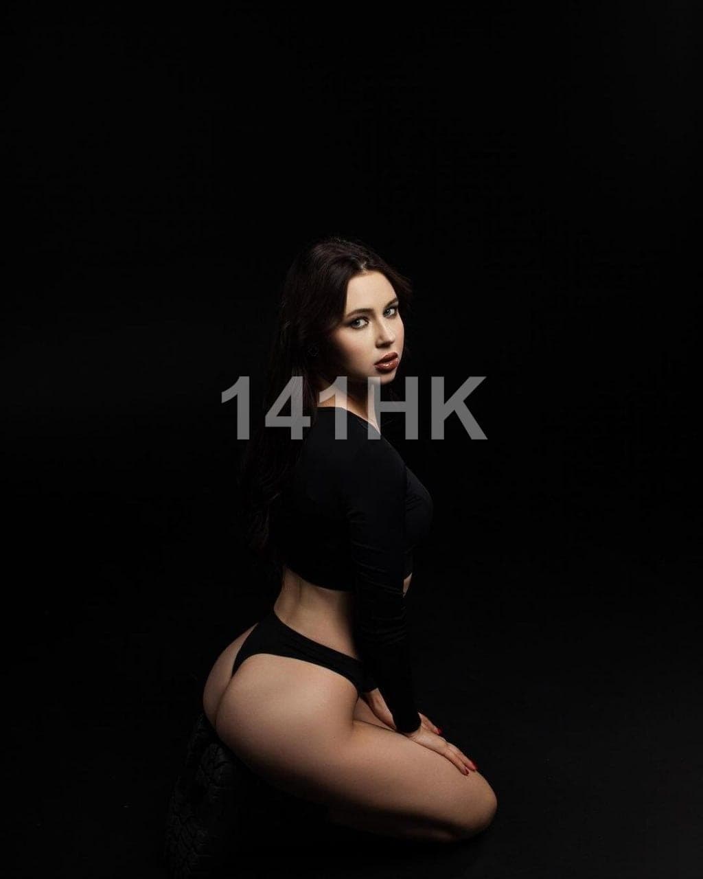 佩珊 — Tai Po 141HK portrait 4