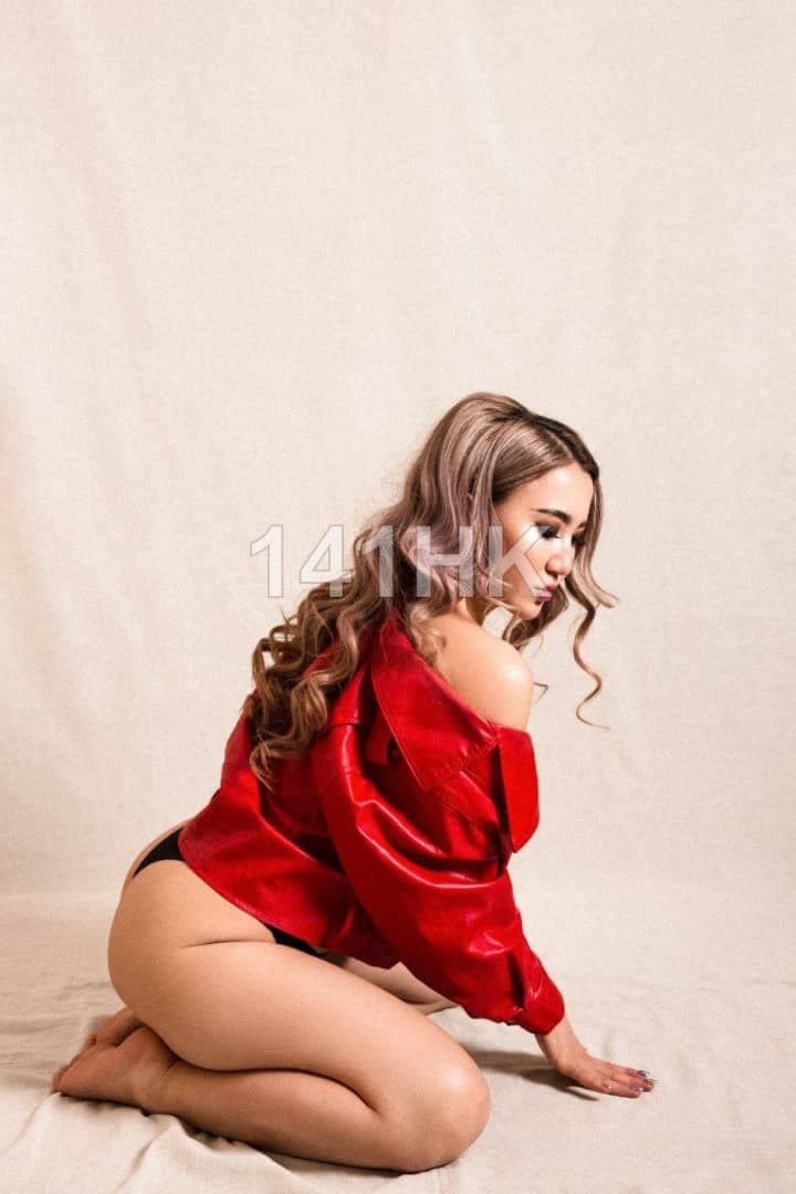 Tina — Sha Tin 141HK portrait 1