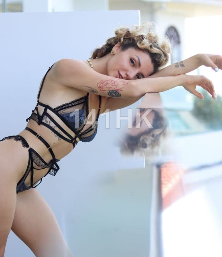 Joy — Tsim Sha Tsui 141HK portrait 1