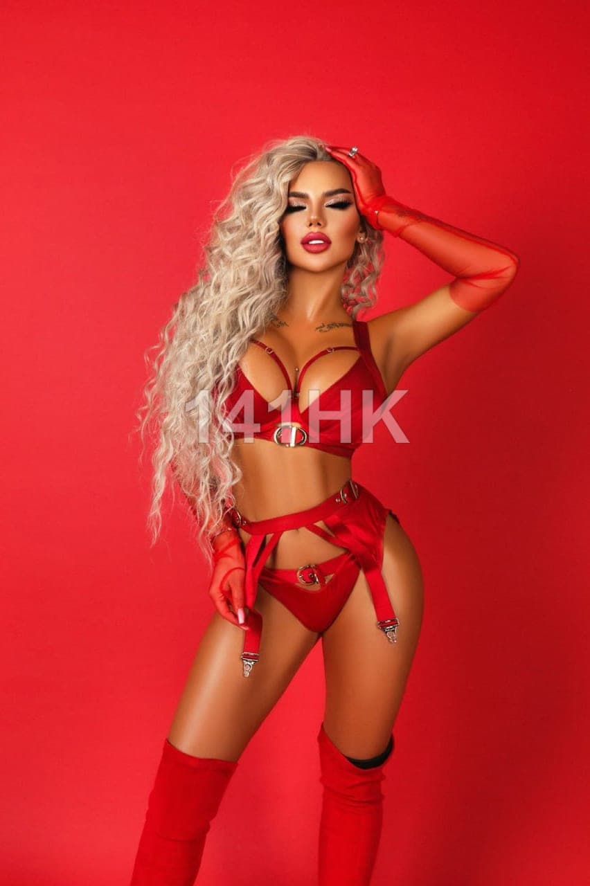 Tracy — Causeway Bay 141HK portrait 1