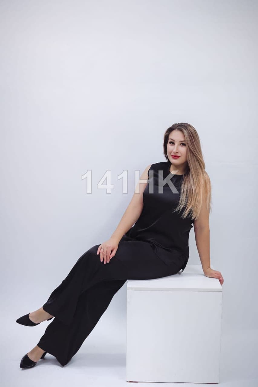 Kiki — Sai Kung 141HK portrait 4