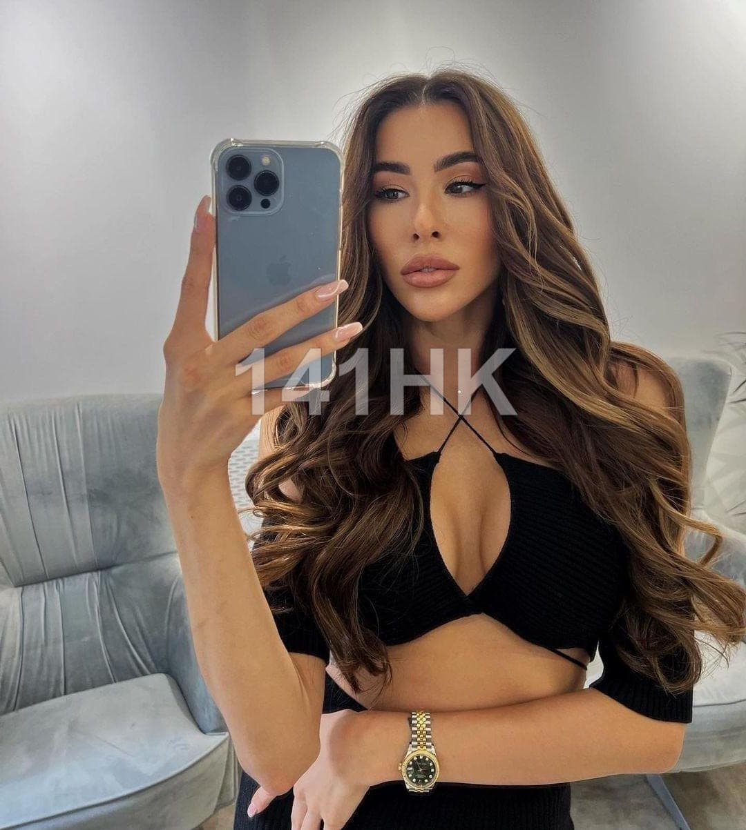 Bella — Central 141HK portrait 2