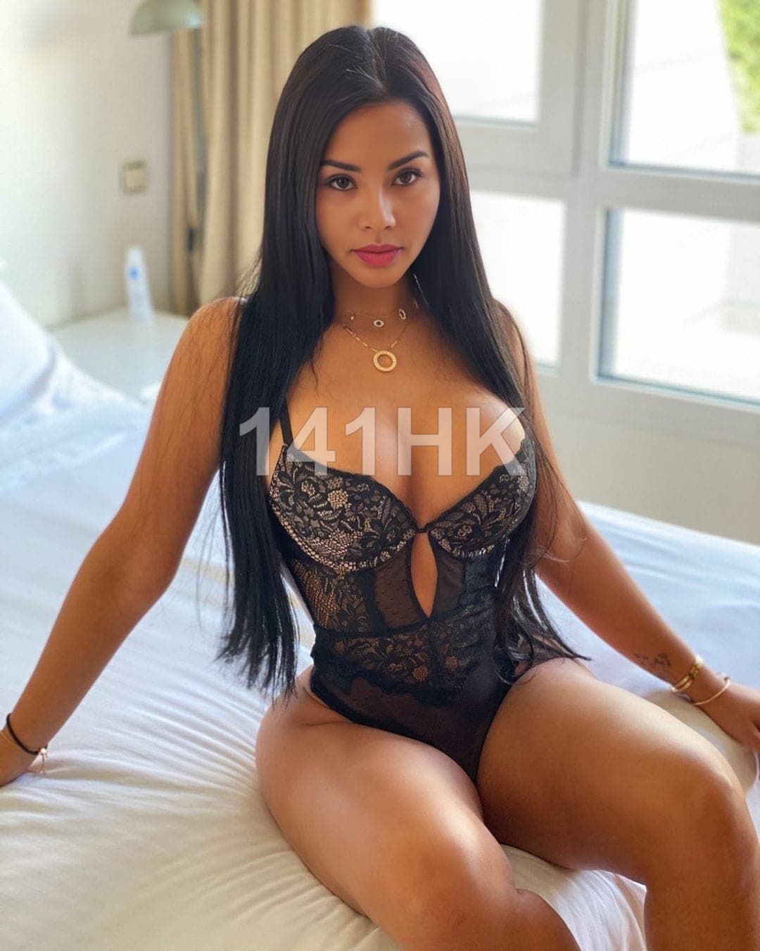 Emi — Tsim Sha Tsui 141HK portrait 9
