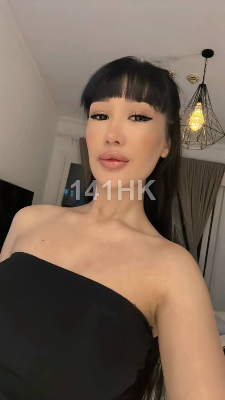 Hina — Sha Tin 141HK portrait 4