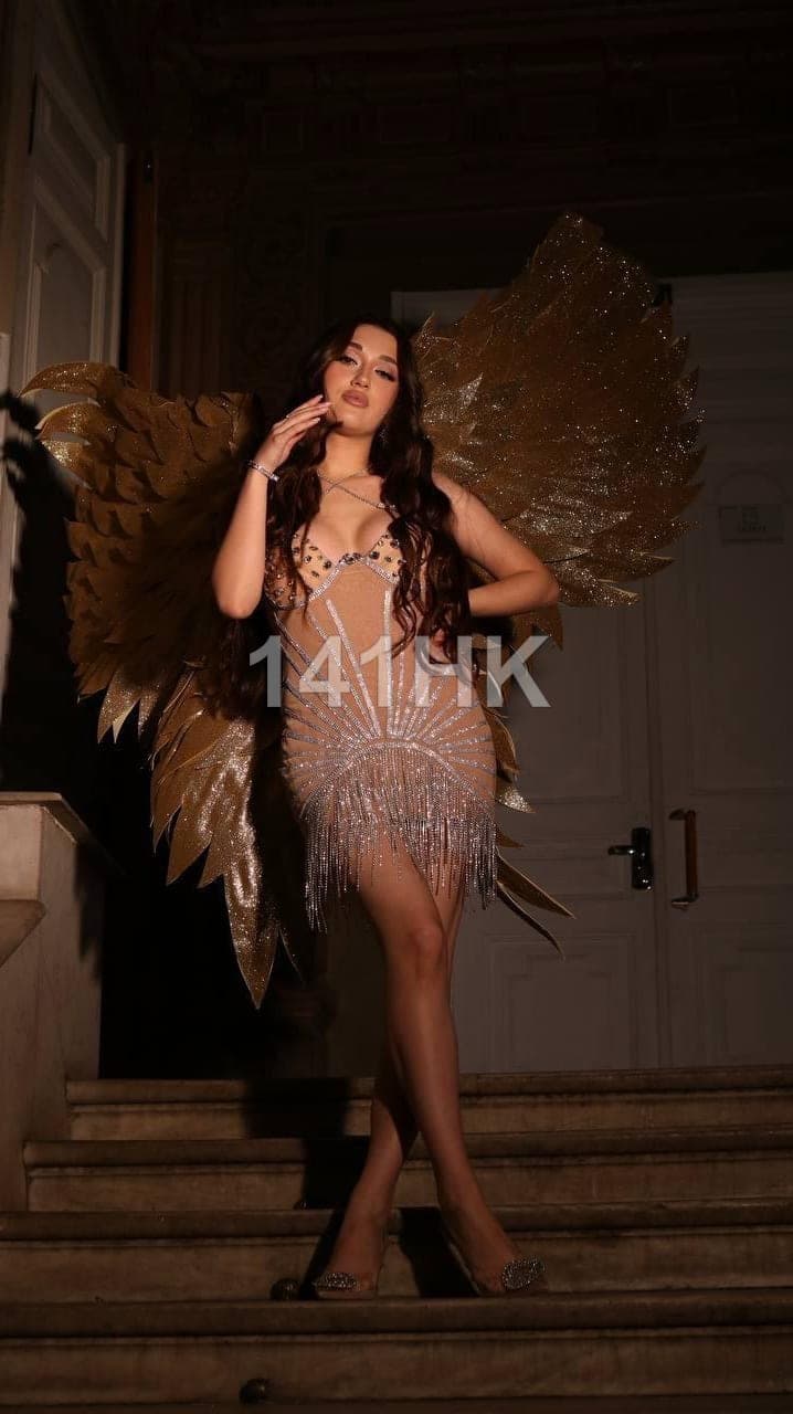 Bella — Tsim Sha Tsui 141HK portrait 2