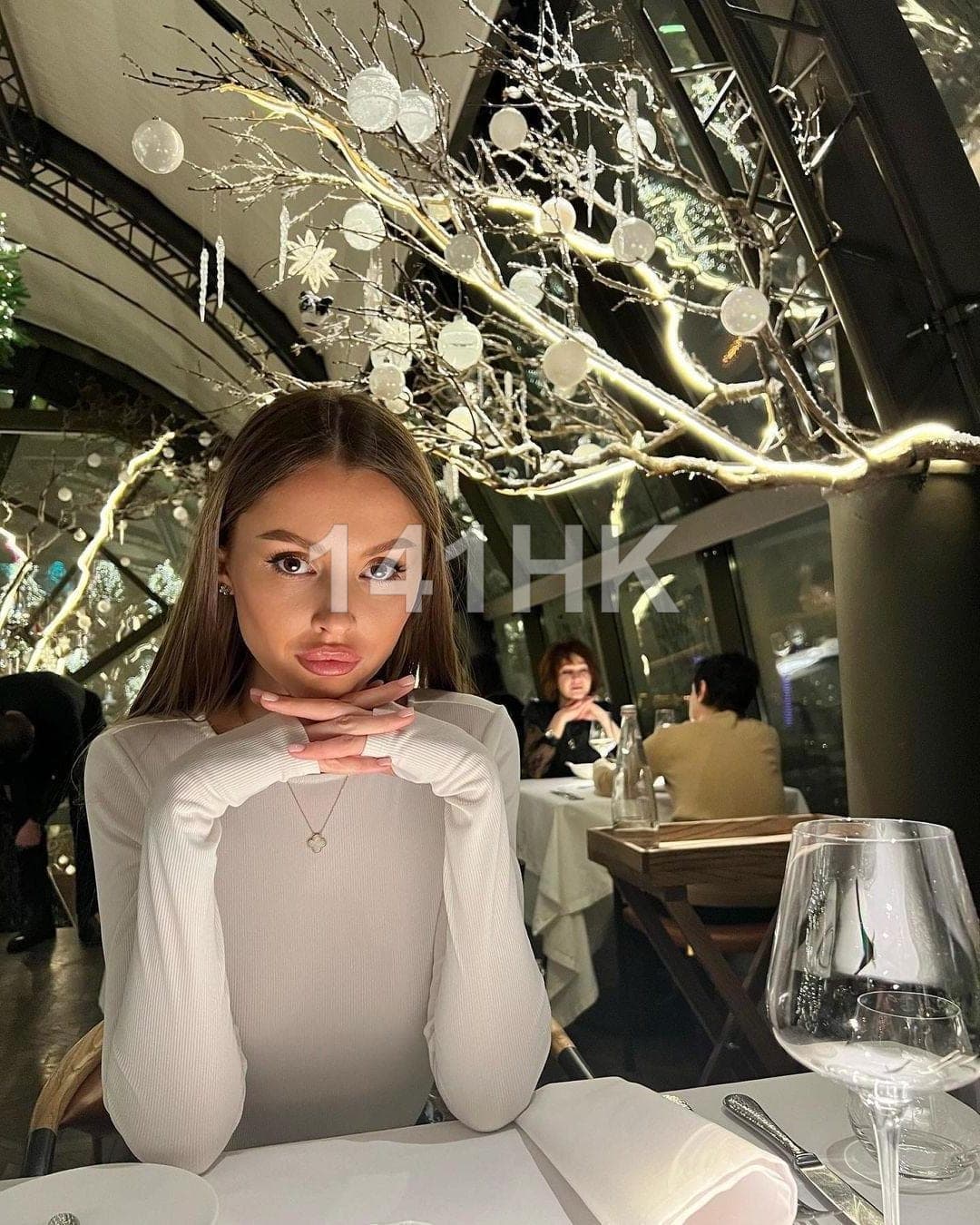 寧寧 — Yau Tsim Mong 141HK portrait 2