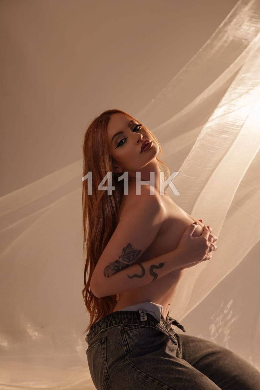 倩文 — Yuen Long 141HK portrait 4