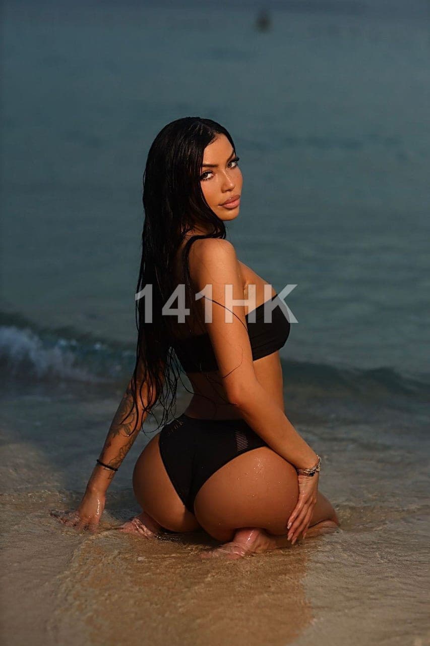Candy — Southern 141HK portrait 2